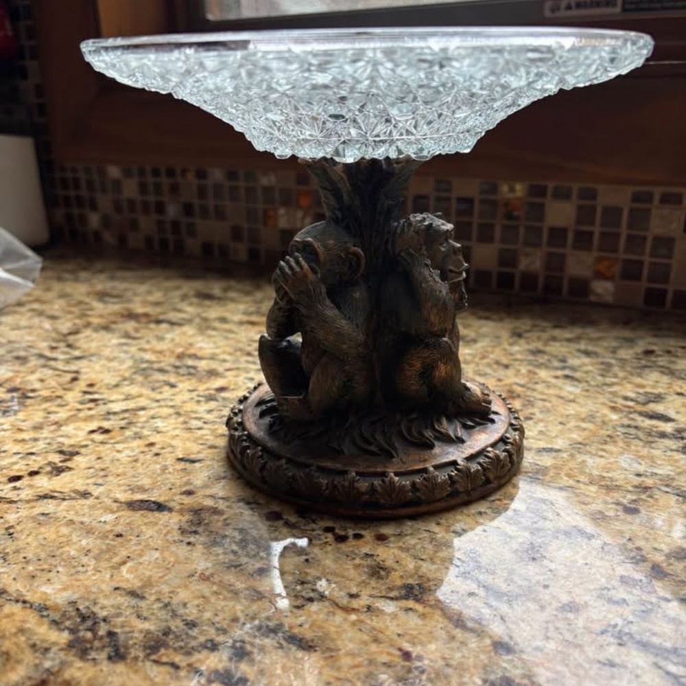 Vtg Villager crystal cherub monkey see monkey do